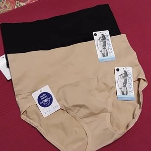 2 pair Jockey 'Muffin Tamer' briefs.